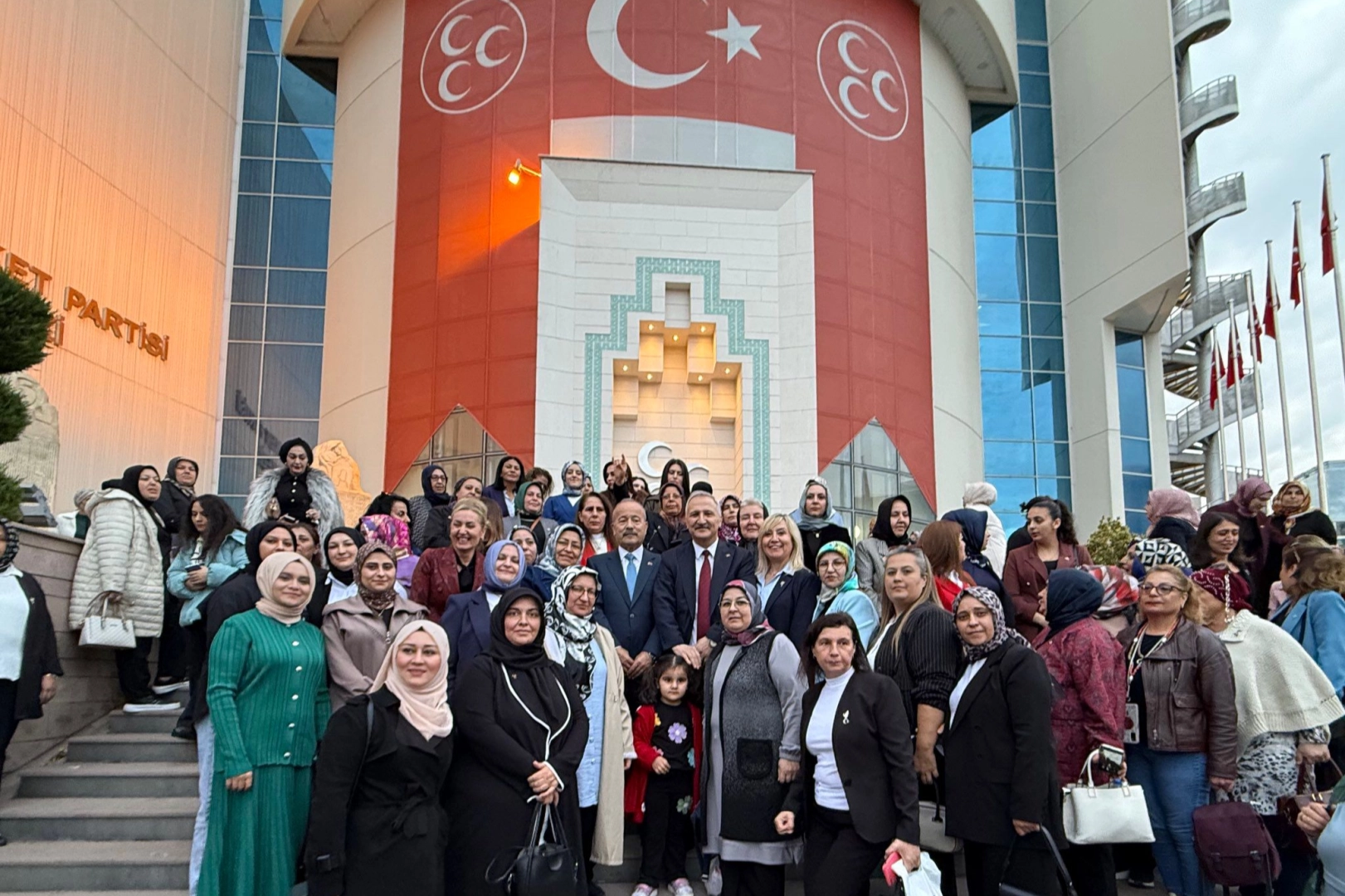 MHP’de ‘Engelsiz Yarınlara’ yoğun ilgi