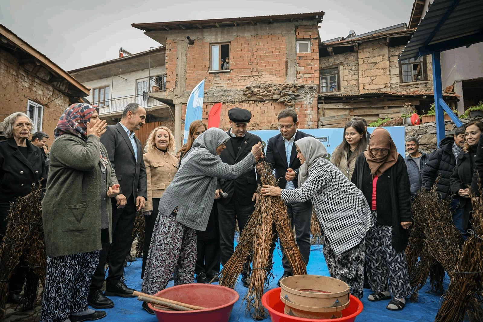 Balıkesir Büyükşehir’den susam üreticilerine destek