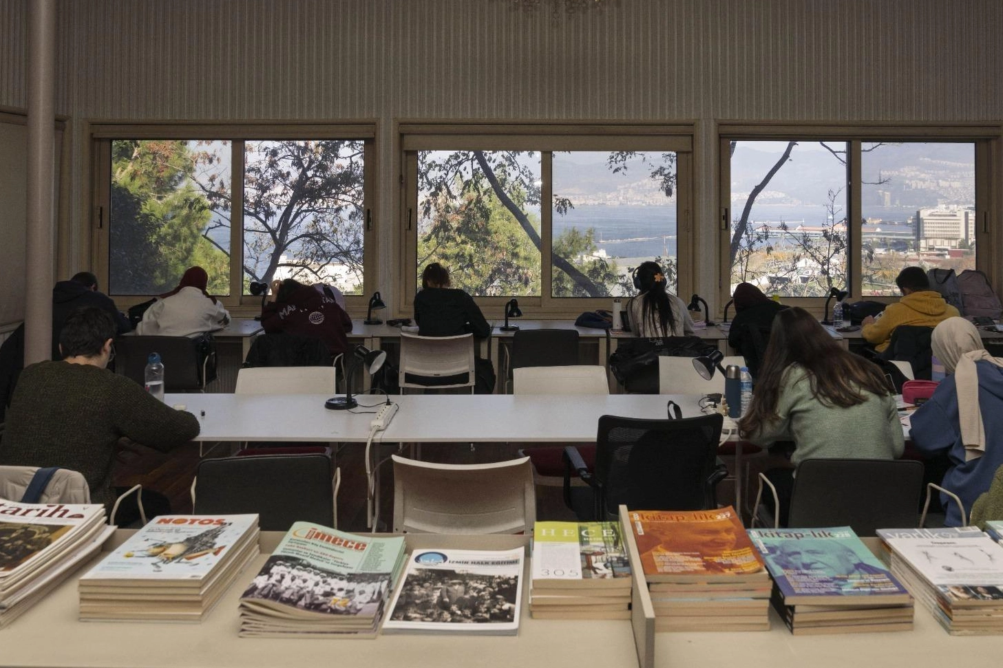 İzmir’in kütüphanelerini ‘kitap kurtları’ çok sevdi