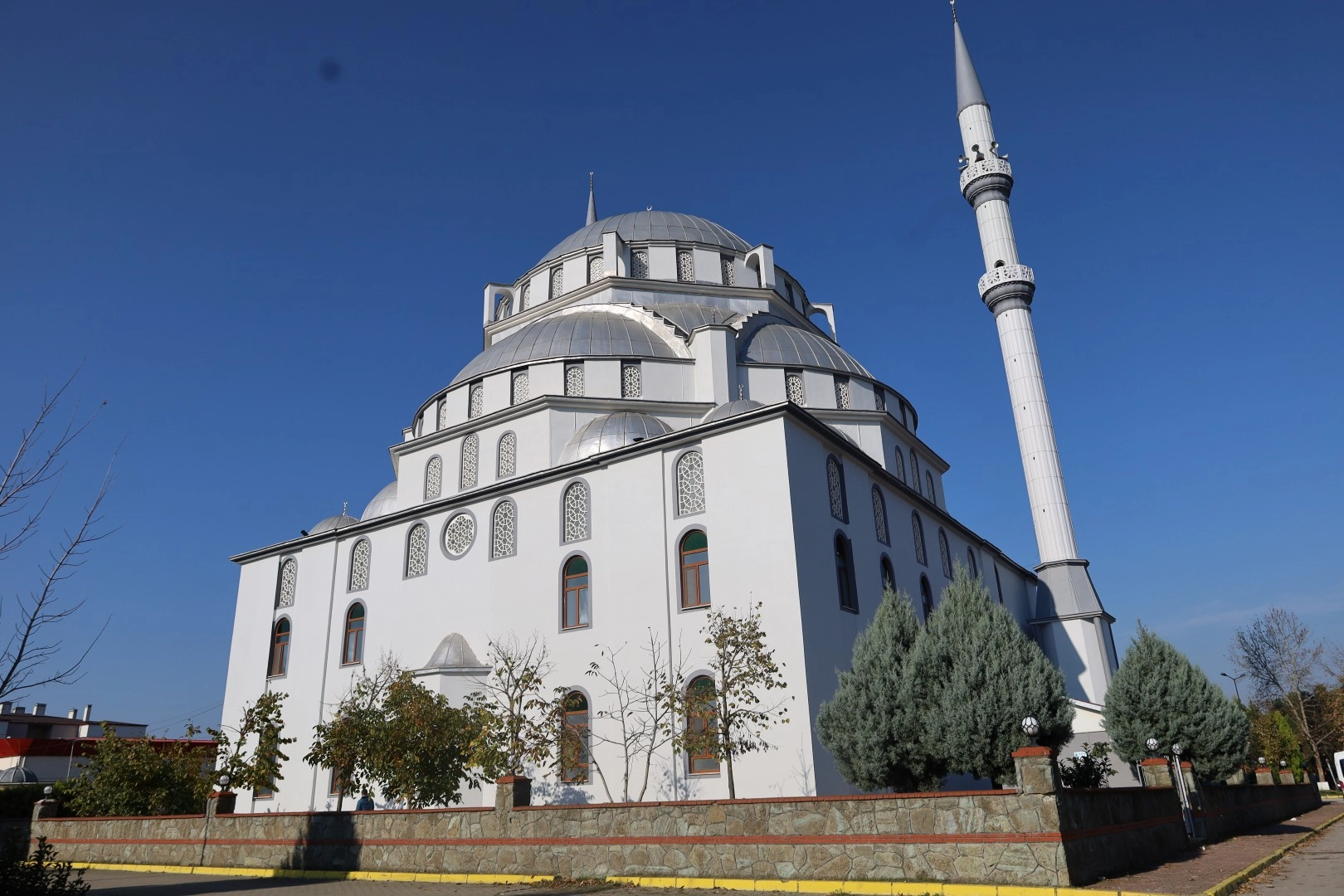 Kocaeli’de Abdülhamit Han Camii’nde estetik dokunuş