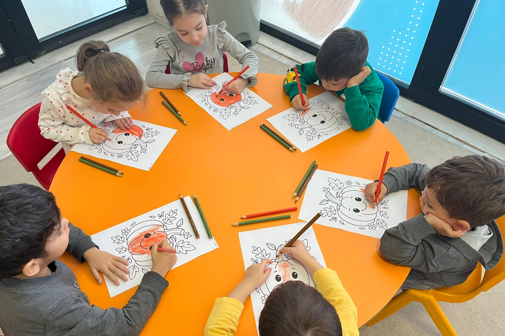 Kocaeli’de anne çocuk aynı kursta eğitimde