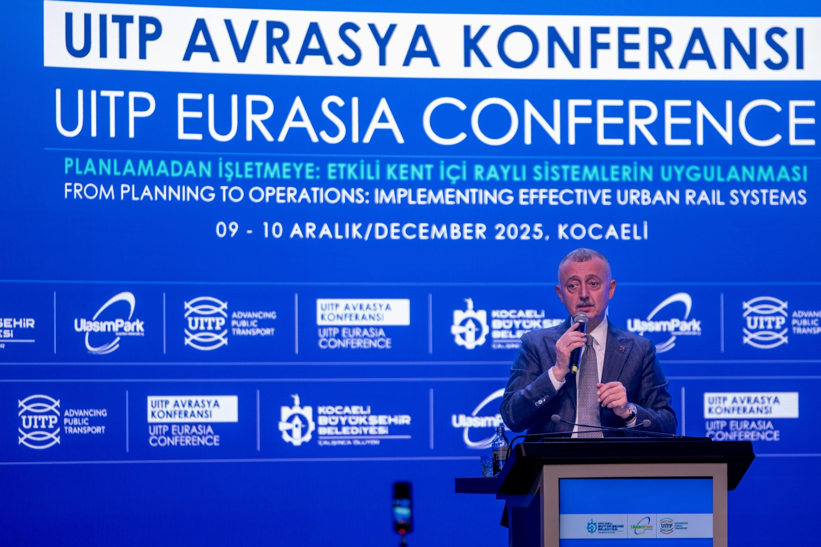 Kocaeli ulaşımı geleceğe hazırlanıyor… Raylı sistem taşımacılığının pay iki katına çıkarılacak