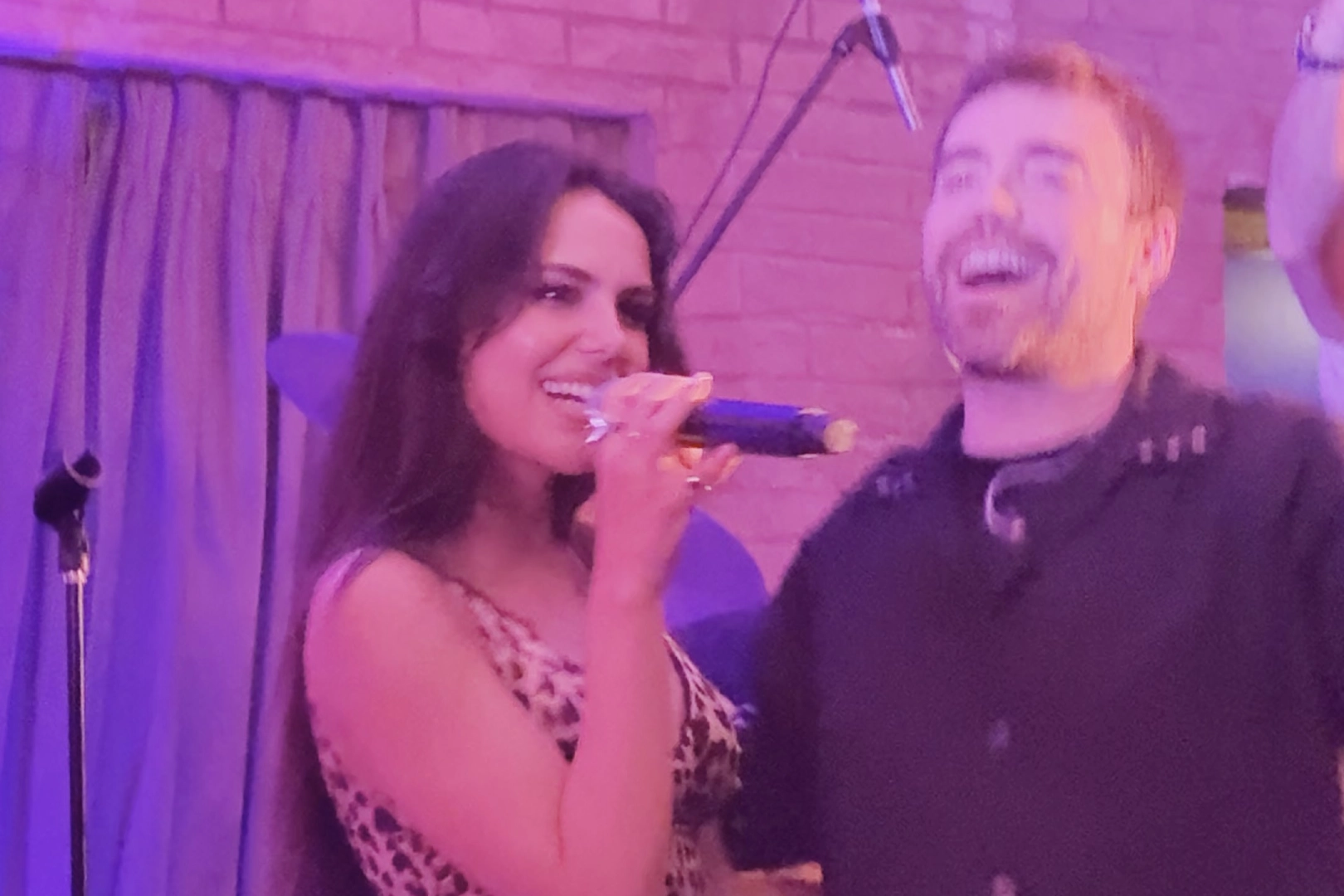 Murat Dalkılıç’tan Boop Kuruçeşme’de unutulmaz gece… Sevgiliyle düet