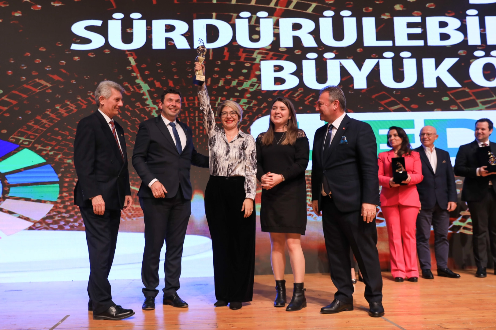 UEDAŞ’a ‘Sürdürülebilirlik Büyük Ödülü’