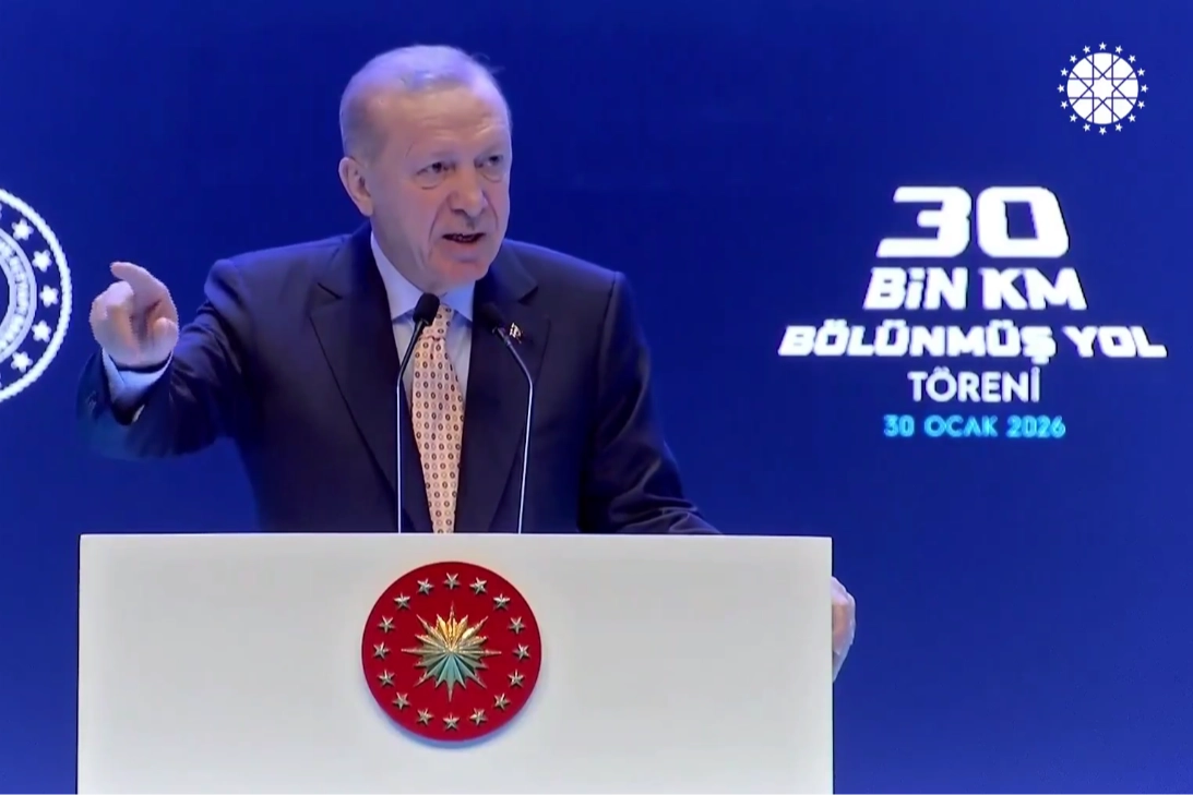 Cumhurbaşkanı Erdoğan: Türkiye’yi yeni yollar ve yatırımlarla büyütmeye devam edeceğiz