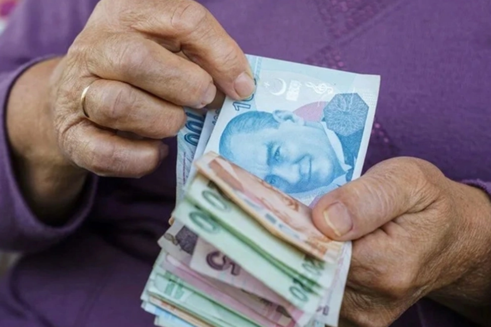 Bakan Işıkhan duyurdu… Emekli Sandığı zam farkları ve ek ödemeler hesaplara yatıyor