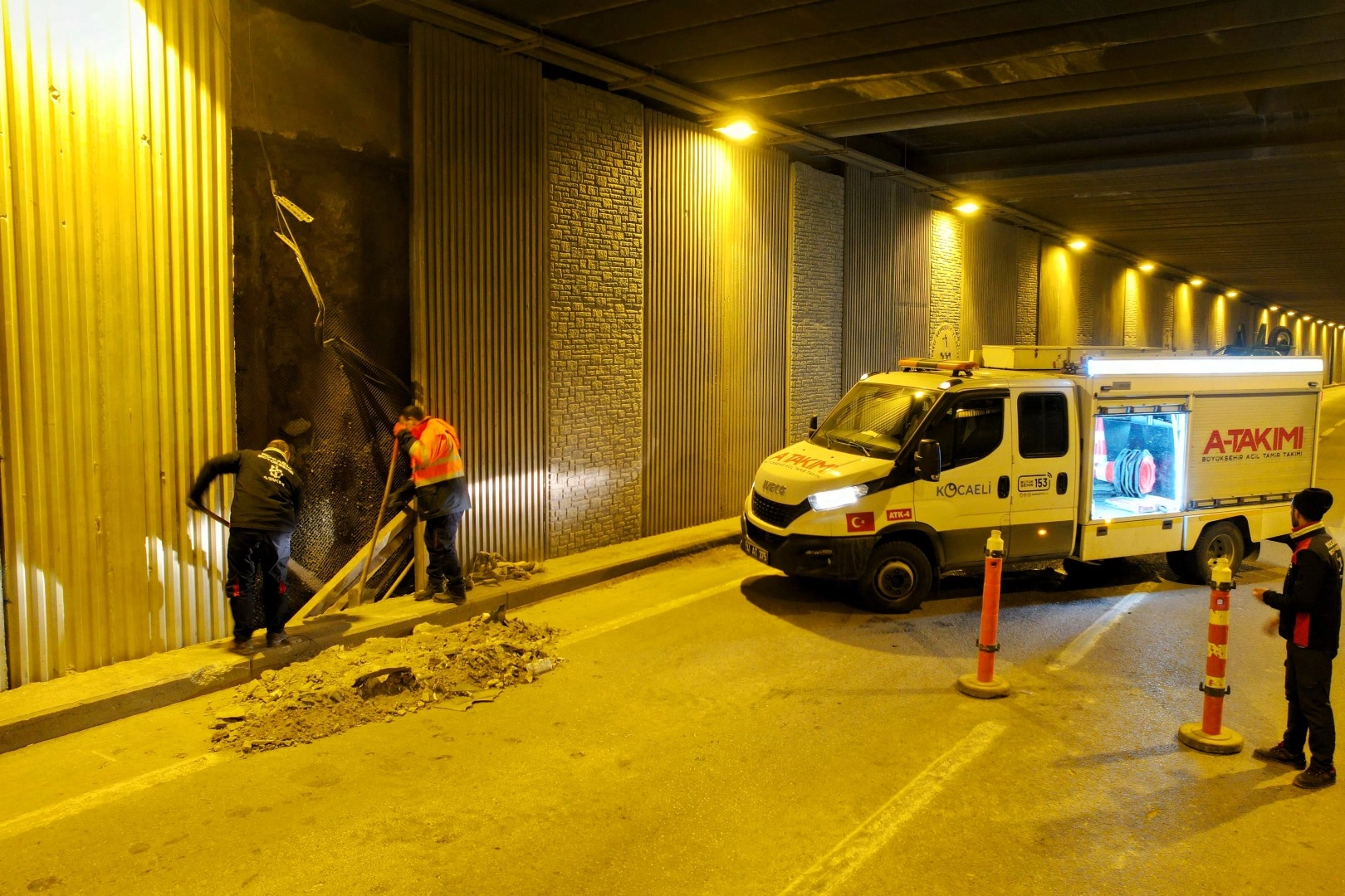 Kocaeli Seka Tüneli’ndeki paneller yenilendi