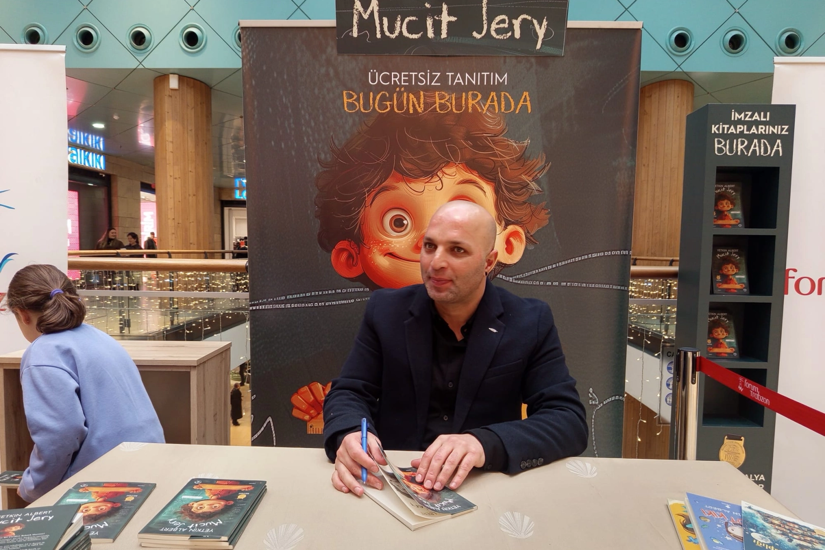 Uluslararası ünlü yazar Yetkin Albert Trabzon’da