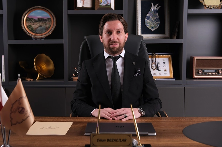 125 yıllık irmik helvası dondurmayla buluştu… Dedesinin tezgahından Dubai’ye