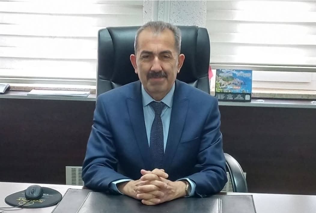 OKULUMUZDA İKİNCİ DÖNEM “BAYRAK SEVGİSİ” TEMASIYLA BAŞLADI