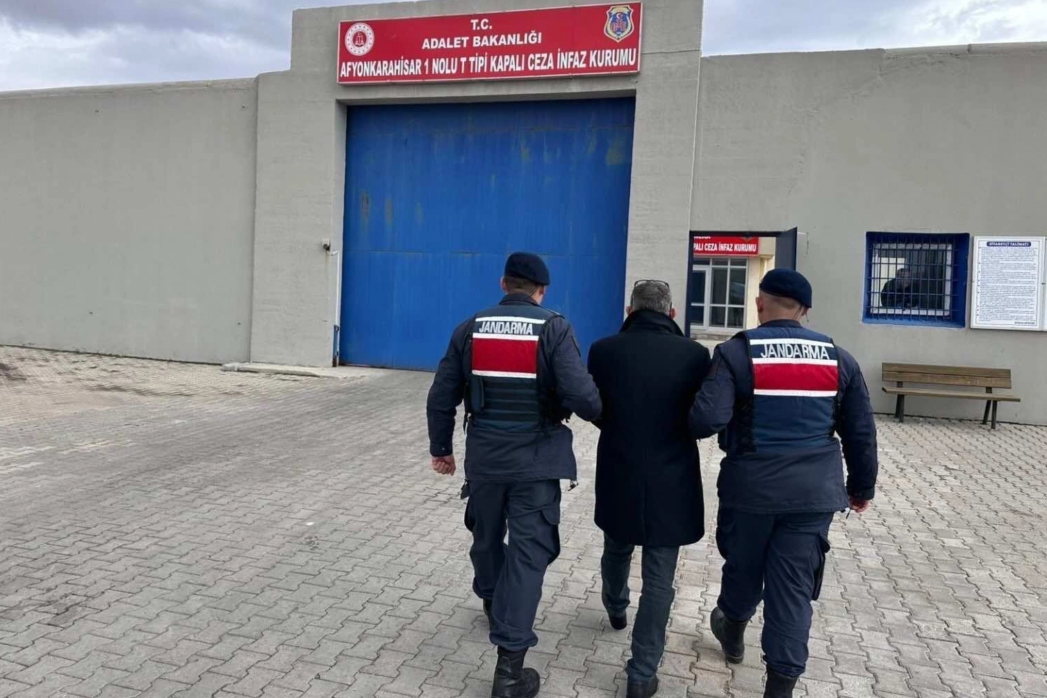 Afyonkarahisar Jandarması’ndan suçlulara geçit yok!