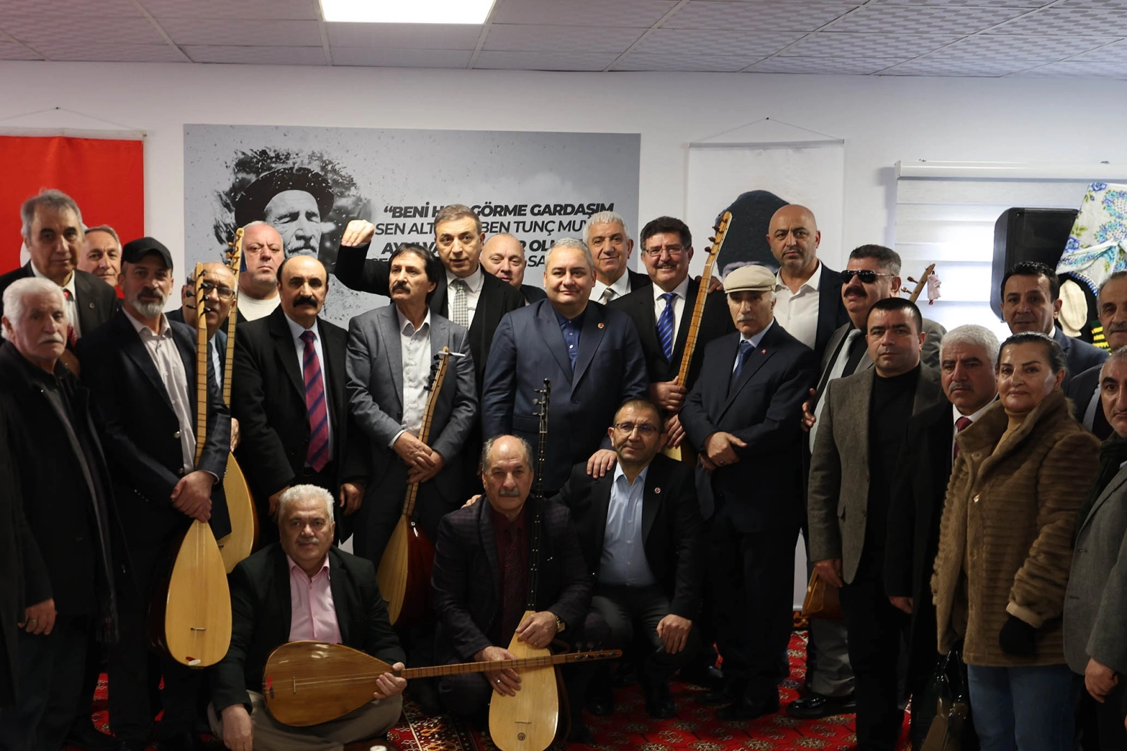 Ankara’da Keçiören’de ‘Aşıklar Kıraathanesi’ hizmete açıldı