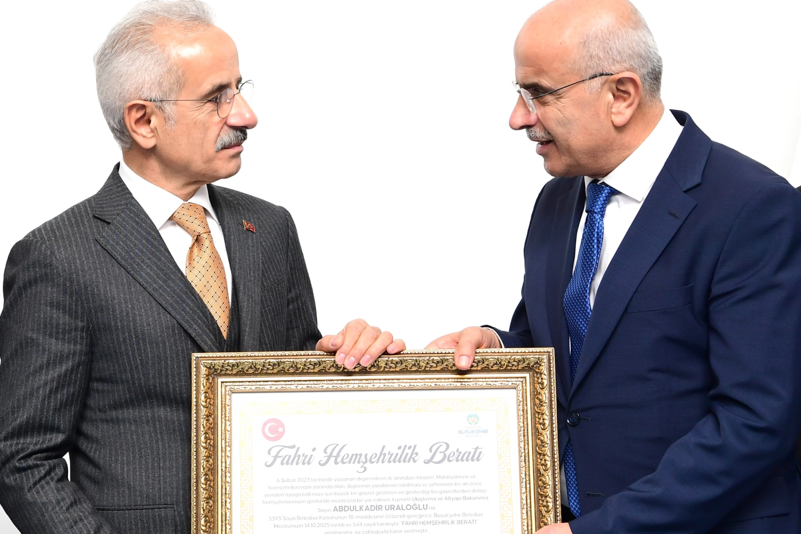 Bakan Uraloğlu’na Malatya’dan  fahri berat