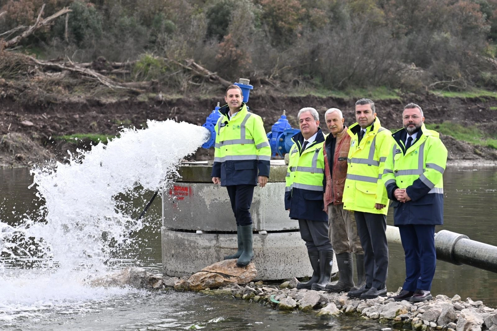 Balıkesir’in 20 Yıllık İçme Suyu Sorunu Çözüldü: 15 Kuyudan 14’ünde Su Bulundu