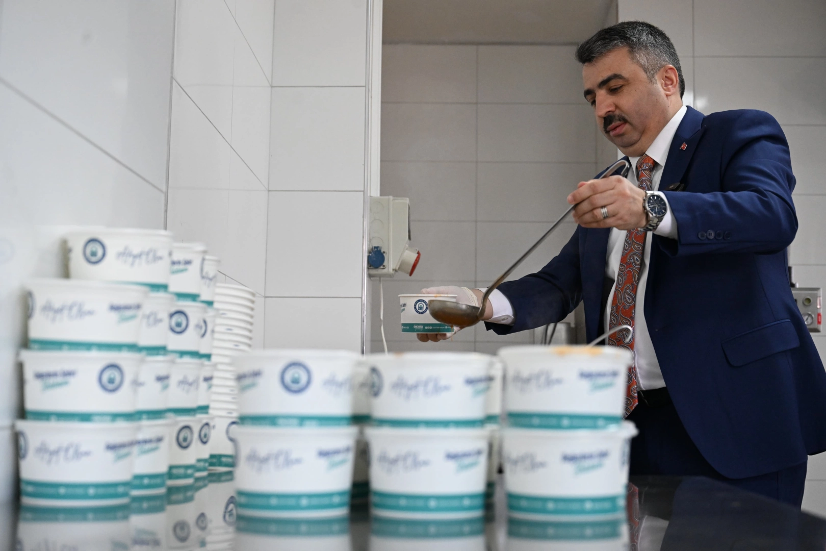 Bursa Yıldırım’da gönüller de, sofralar da bir