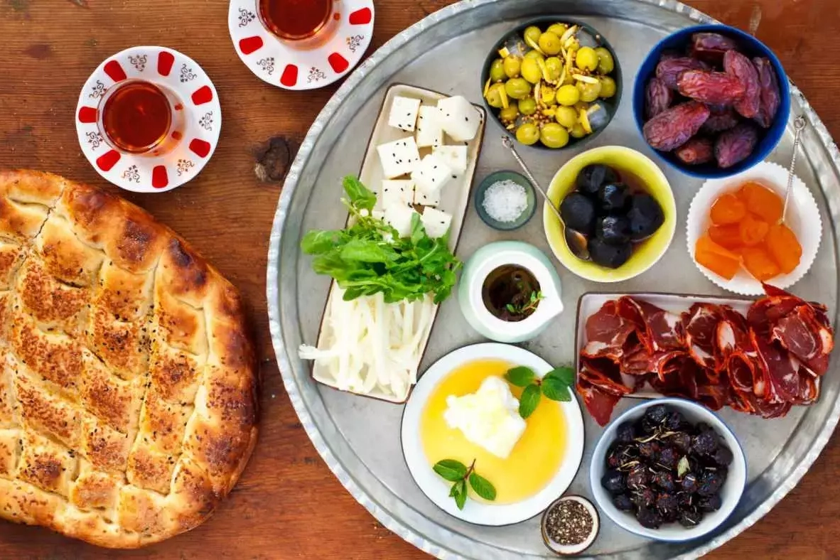 Ramazanda Sahur İhmal Edilmeli mi? Diyet Uzmanından Önemli Uyarılar