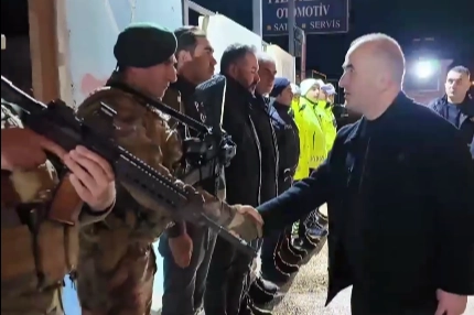 Elazığ’da Vali Hatipoğlu’ndan ilk sahurda anlamlı ziyaret