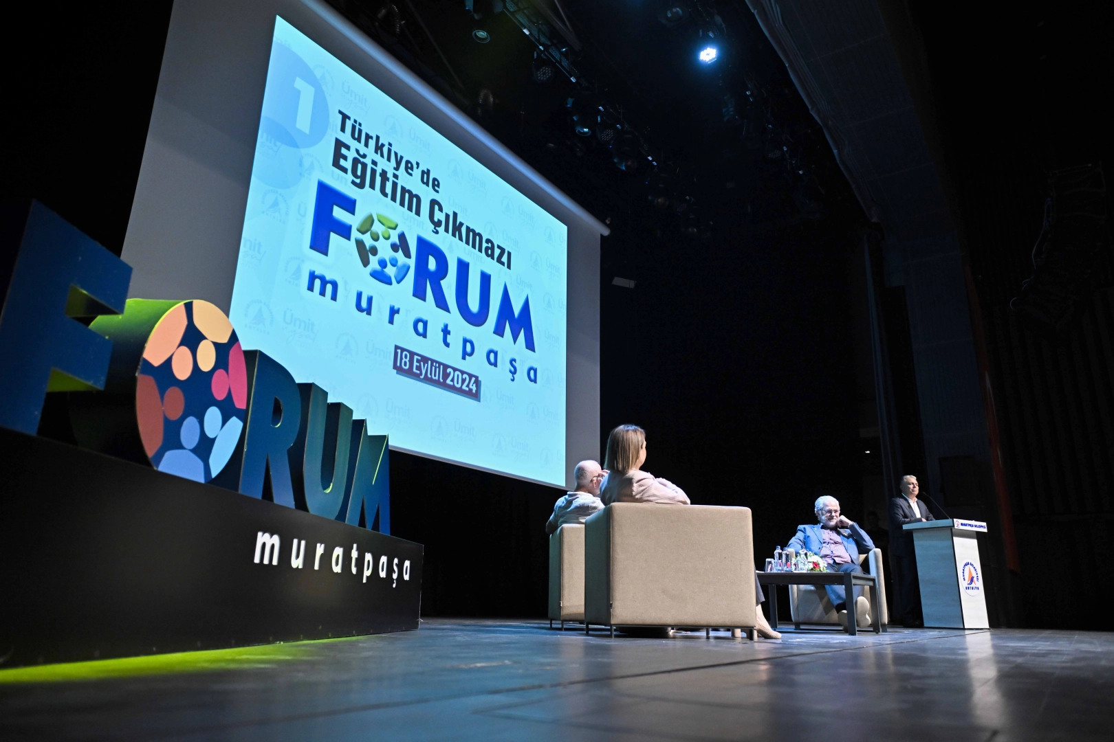‘Forum Muratpaşa’ kitabı yayımlandı