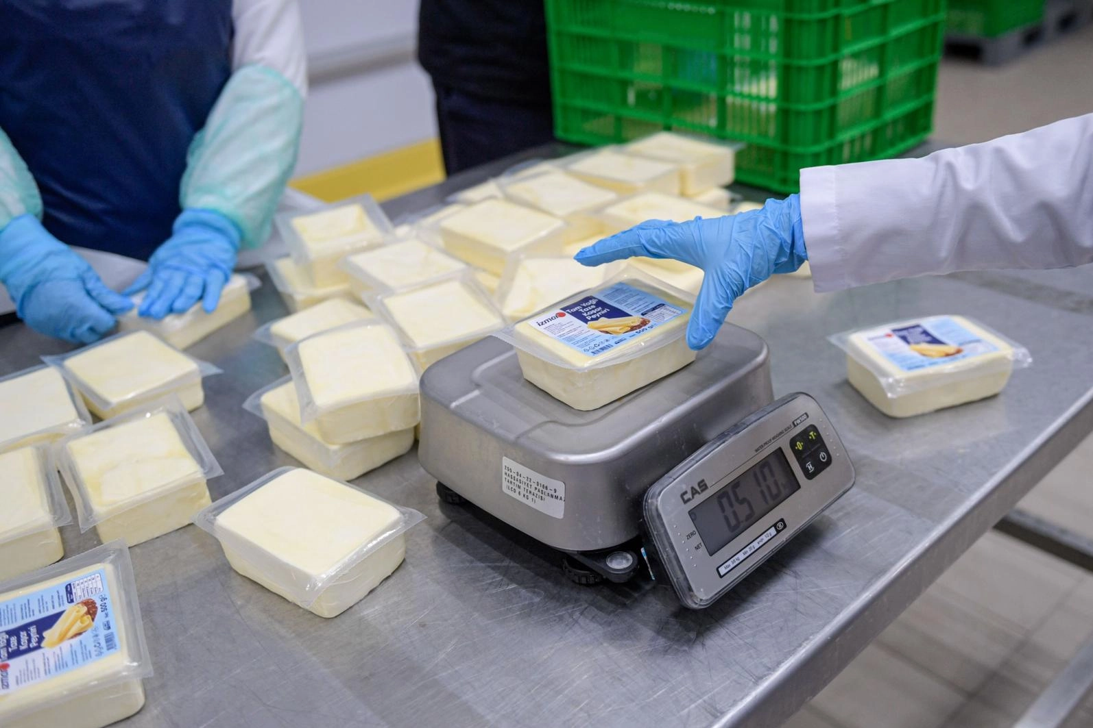 İzmir Büyükşehir’den peynir hamlesi… 500 gramlık kaşar 165 TL