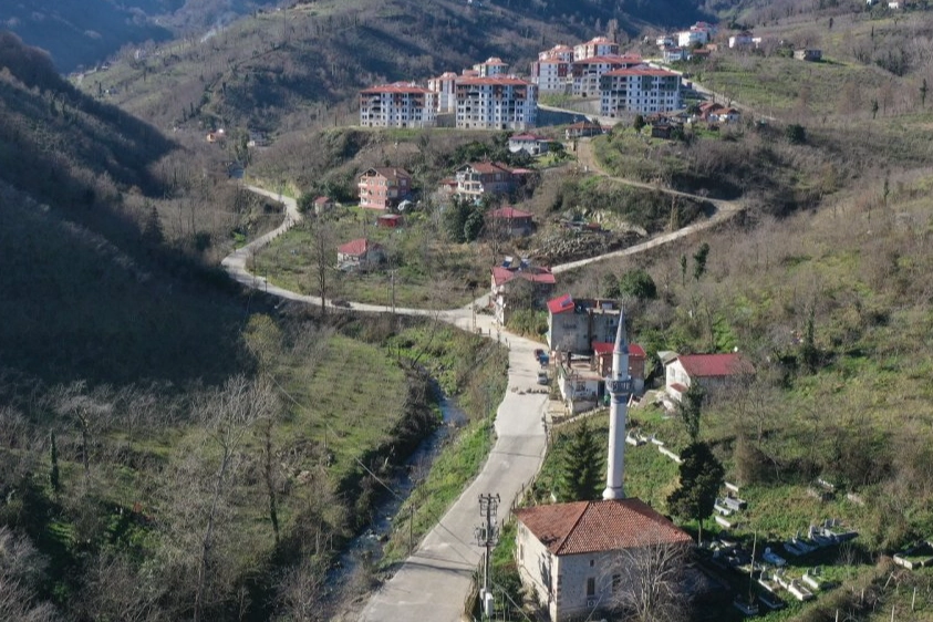 Ordu Perşembe Düz Mahalle’ye Konforlu Ulaşım: 1.1 Kilometrelik Beton Yol Tamamlandı