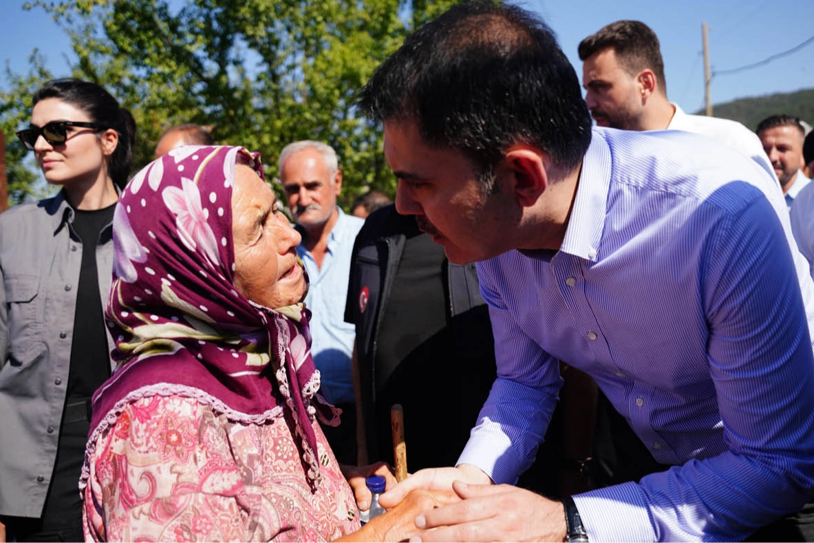 Bakan Kurum’dan Sındırgı Deprem Konutları Paylaşımı: Yeni Yuvalar Yükseliyor