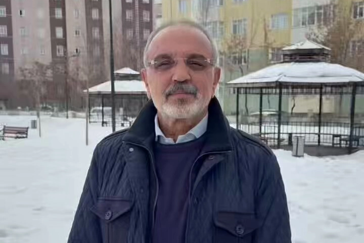 Sırrı Sakık Ağrı’da Halkla Buluştu: Gündem Barış ve Çözüm Beklentisi