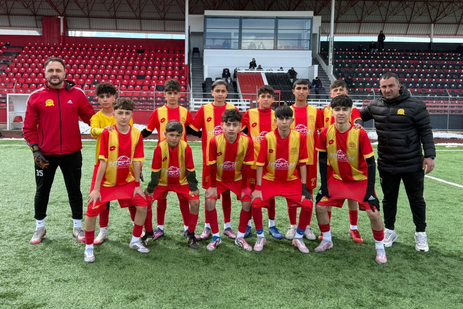 Doğubeyazıt Gençlerbirliği U.14 Ligi’nde Şampiyon Oldu, Ağrı’yı Temsil Edecek!