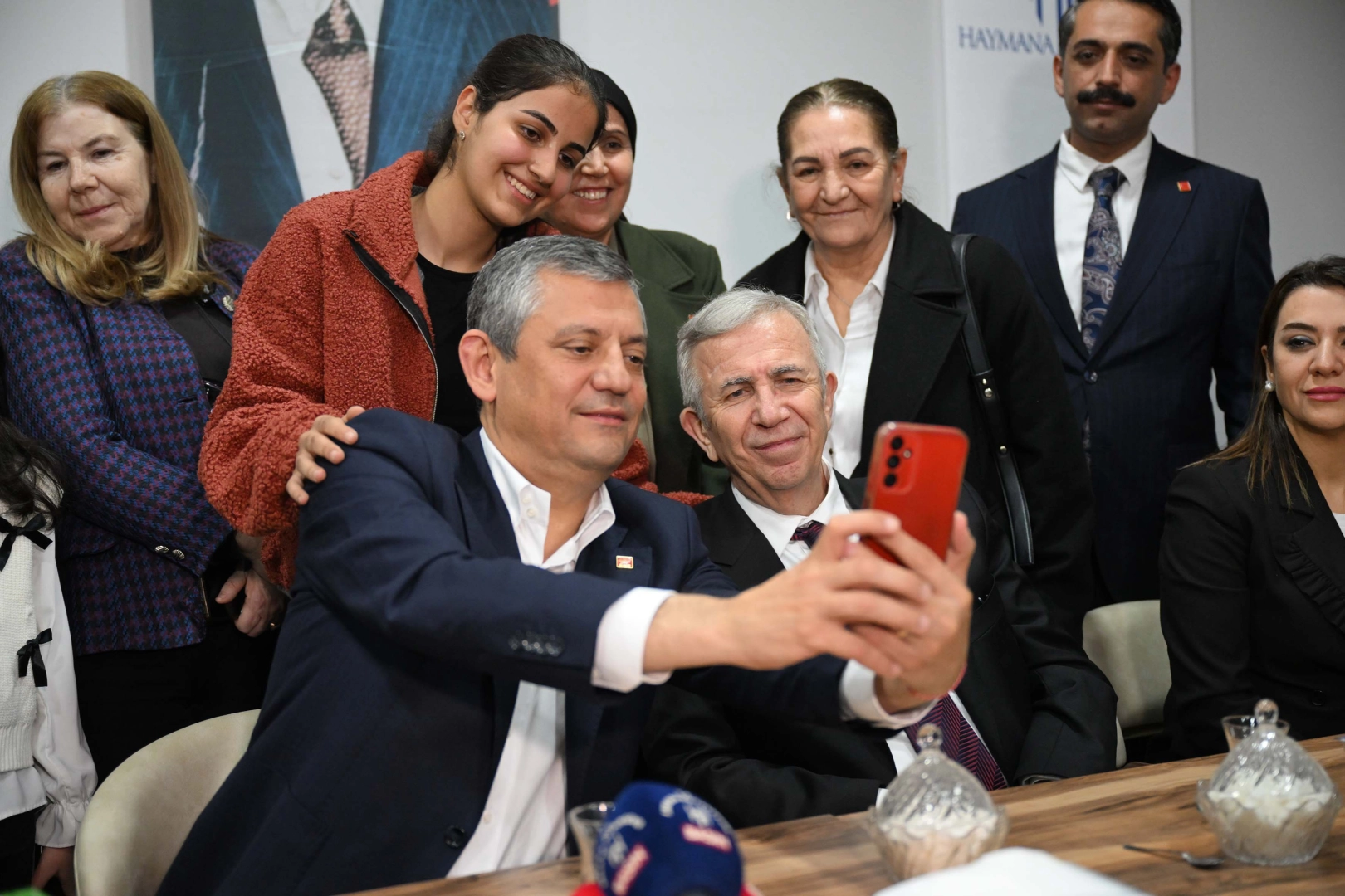 Mansur Yavaş ve Özgür Özel, Haymana’da Birlikte İftar Yaptı: “Haymana’ya 3.7 Milyar TL Yatırım Yaptık”