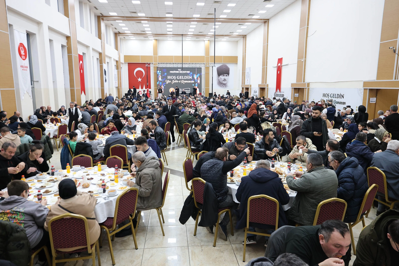 Keçiören Belediye Başkanı Özarslan’dan Birlik ve Beraberlik Mesajı: “Kimse Aç ve Üşüyerek Yatağa Girmeyecek”