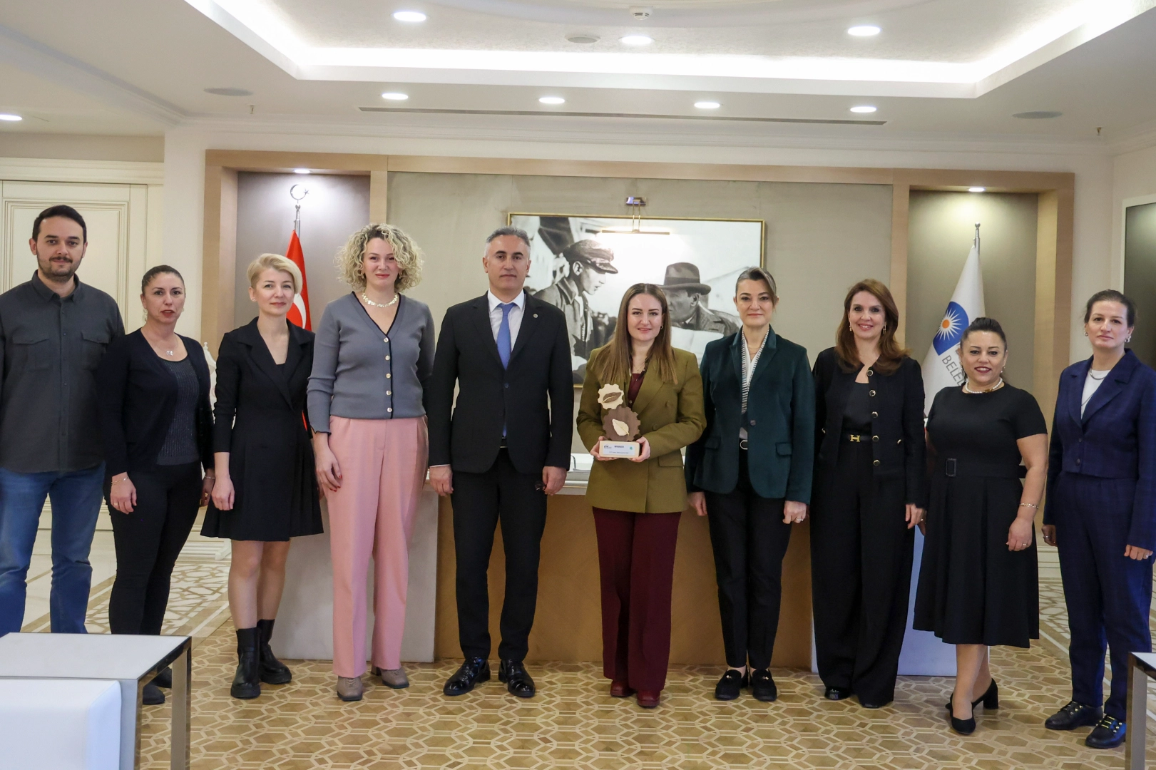 Antalya Büyükşehir Belediyesi’nin “Güneş Okulu” Projesi Uluslararası “Green Skills Award”da Ödül Kazandı