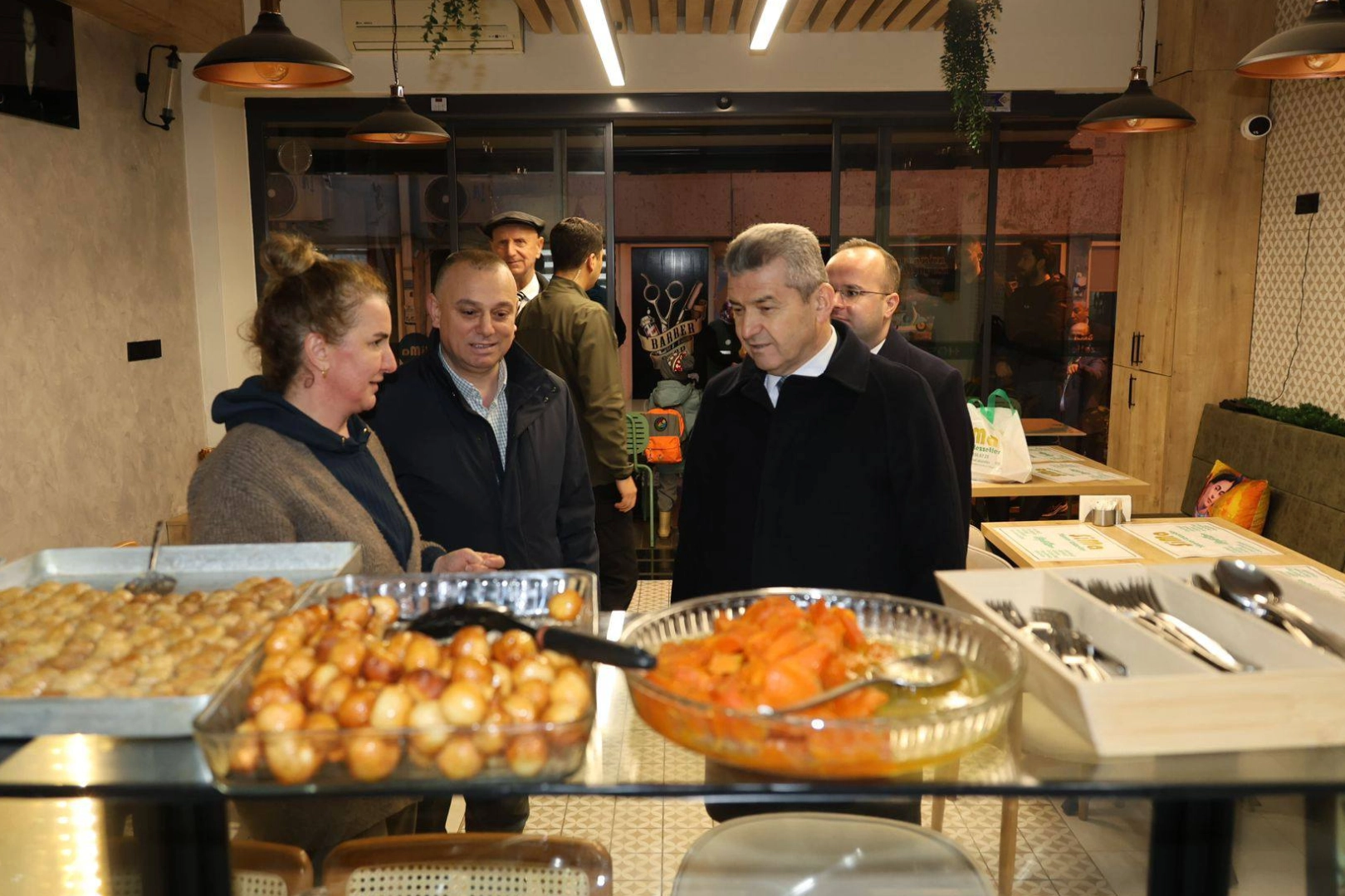 Artvin Valisi Turan Ergün’den Kadın Girişimcilere Tam Destek: Hopa Kadın Kooperatifi Ziyareti