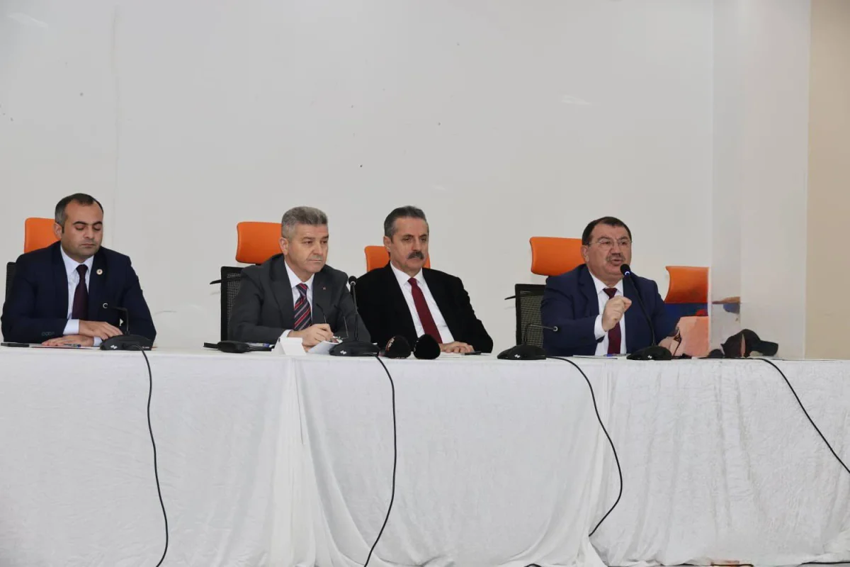 Artvin Valisi Ergün’den Şavşat Muhtarlarına Ziyaret: Sorunlar Yerinde Dinlendi