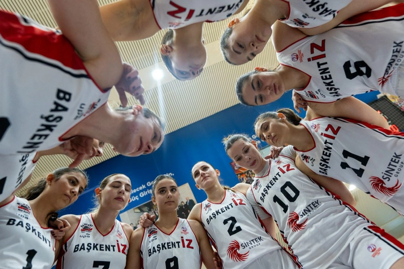 Başkent İz Kadınları Tarihi Başarı: Kadınlar Bölgesel Basketbol Ligi’nde Yarı Final Heyecanı