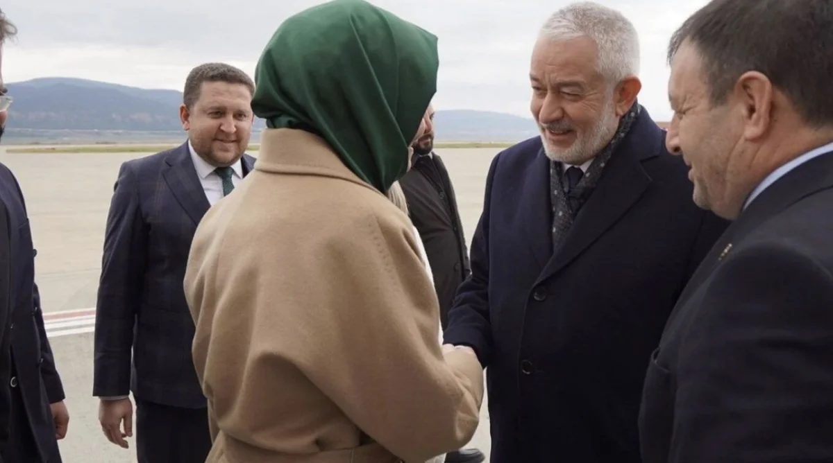 AK Parti’nin Önemli İsmi Fatma Betül Sayan Kaya Isparta’da: Yoğun Temas Trafiği