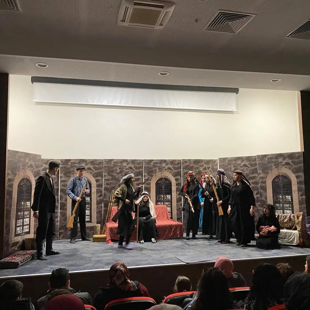 Çubuk Lisesi Gençleri ‘Töre’ Oyunuyla İlk Sahne Heyecanını Yaşadı