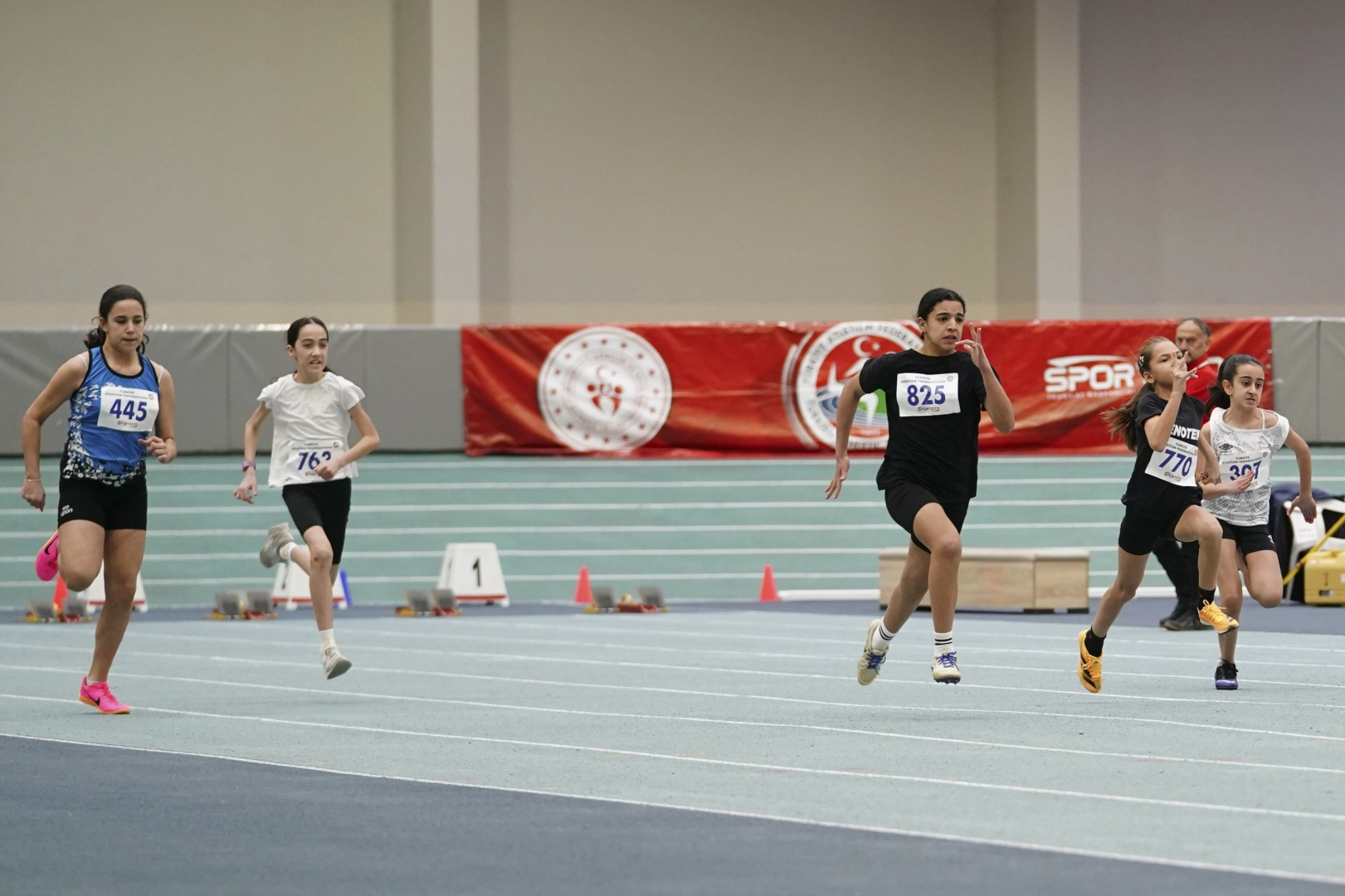 Bursa Büyükşehir Belediyespor Atletleri U14 Türkiye Şampiyonası’nda 3 Madalya Birden Kazandı