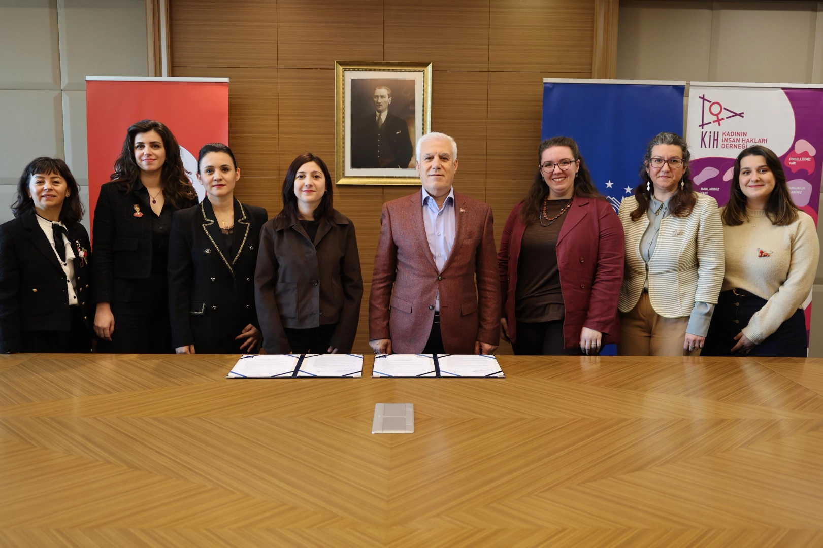 Bursa’da Kadınlara Hak Bilinci Kazandırılıyor: Büyükşehir’den KİHEP’e Destek