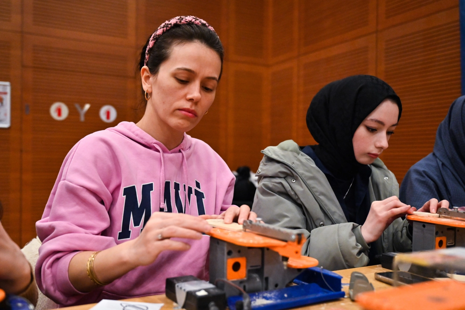 Bursa’da Cinsiyet Kalıplarına Meydan Okuyan Atölyeler: Eşitlik ve Dayanışma Vurgusu