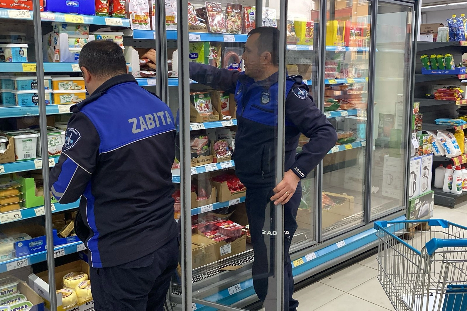 Bursa Yenişehir’de Ramazan Denetimleri Sıkılaştı: Son Kullanma Tarihi Geçmiş Ürünler Raflarda Çıktı