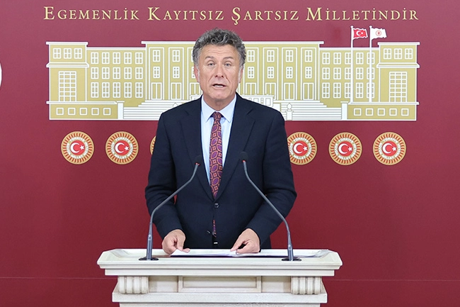 CHP’li Orhan Sarıbal’dan Hızlı Tren Tepkisi: Bursa’nın Geciken Projesinde Ders Çıkarılmalı