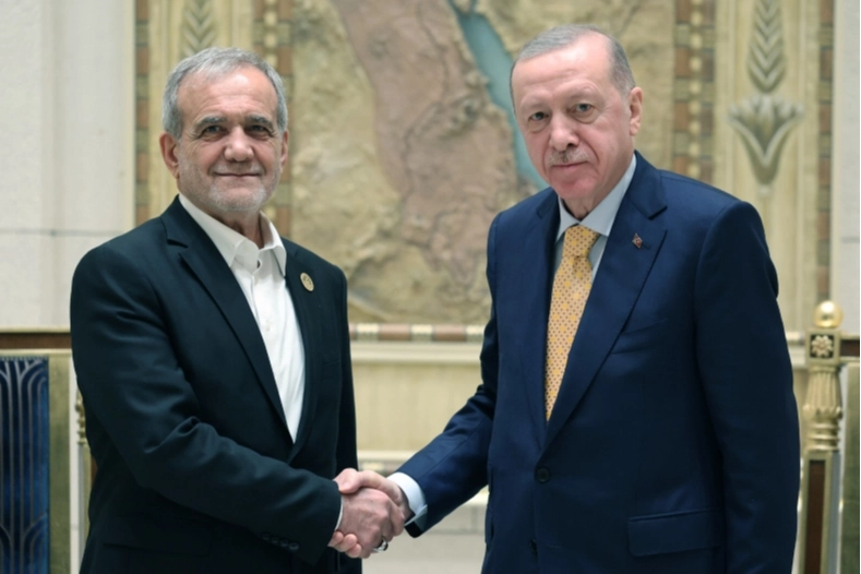 Erdoğan ve Pezeşkiyan Görüştü: Bölgesel Barış ve Güvenlik Masadaydı