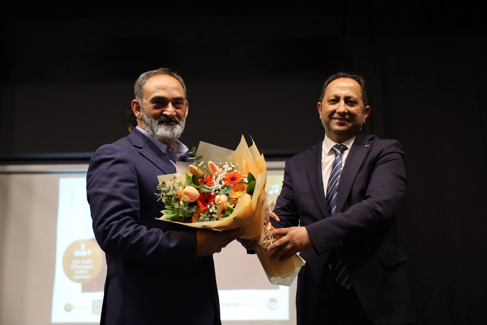 Dursun Ali Erzincanlı’dan Sakarya’ya Duygusal Şiir Şöleni: Maneviyat ve Edebiyat Buluşması