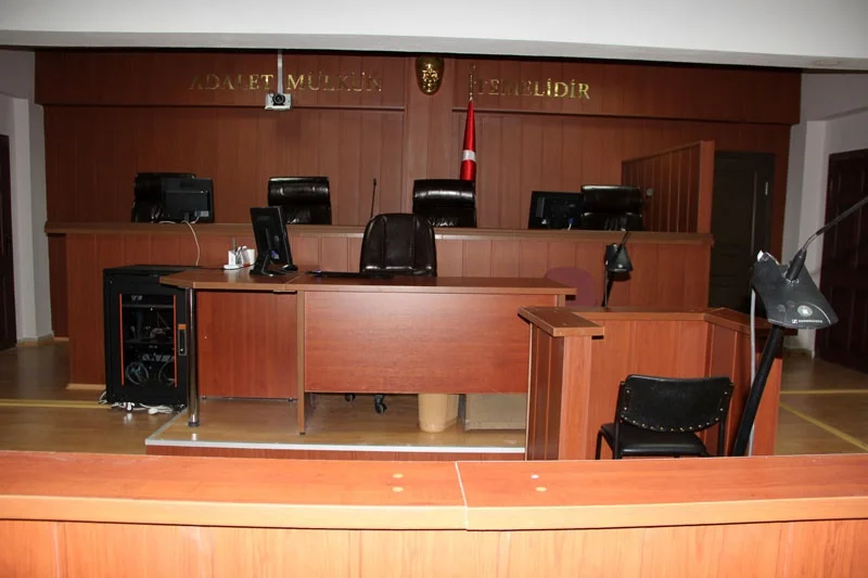 İBB Yolsuzluk Davasında Yeni Gelişme: Duruşma Tarihi Ertelendi