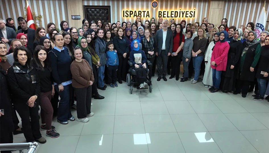 Isparta Belediyesi’nden Çalışanlara Bayram Öncesi ‘Harçlık’ Sürprizi