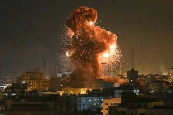 İran’dan ABD Üslerine Saldırı: BAE ve Dubai Vuruldu, Petrol Tankeri Etkisiz Hale Getirildi