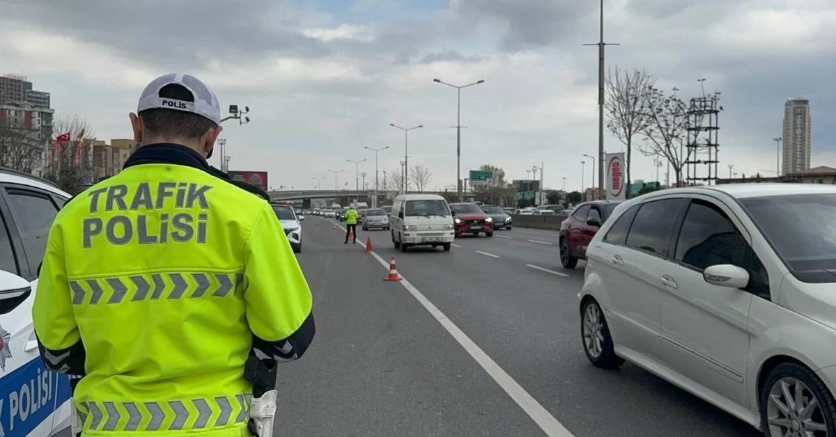 İstanbul’da Dikkat Çeken Trafik Kapatılması: Saraçhane Çevresi Erişime Kapalı!