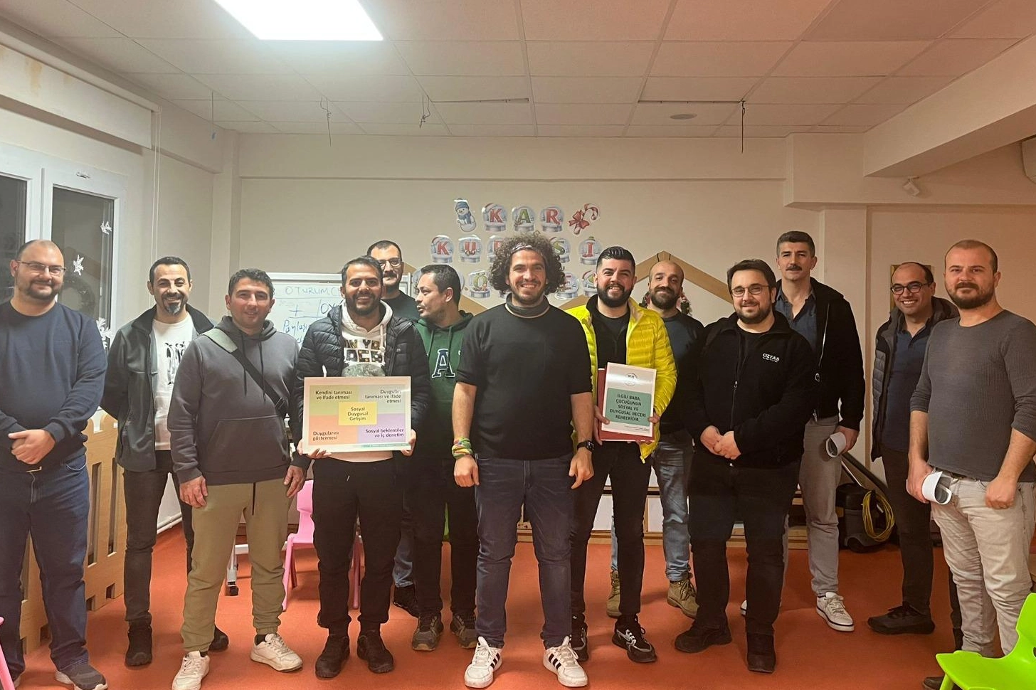 İzmir’de Babalara Yeni Nesil Ebeveynlik Rehberi: Çocuk Gelişiminde Güçlü Rol Modelleri Yetişiyor