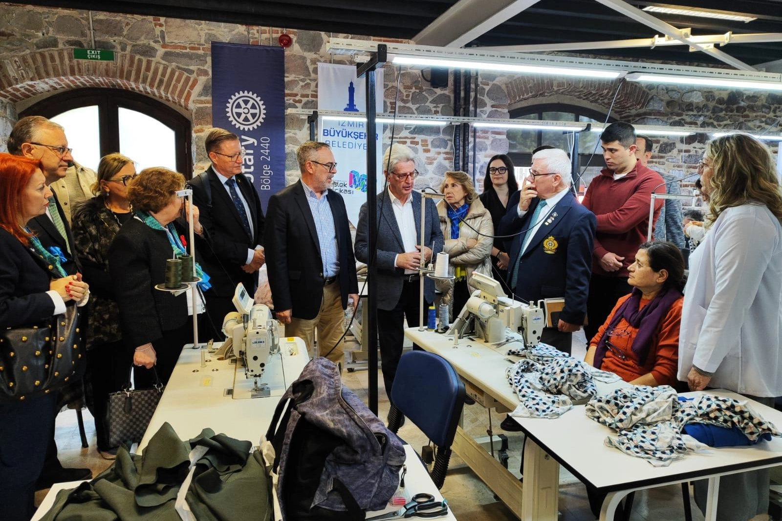 İzmir’in Altın İğne Projesi Kadınların El Emeğini Dünya Sahnesine Taşıyor
