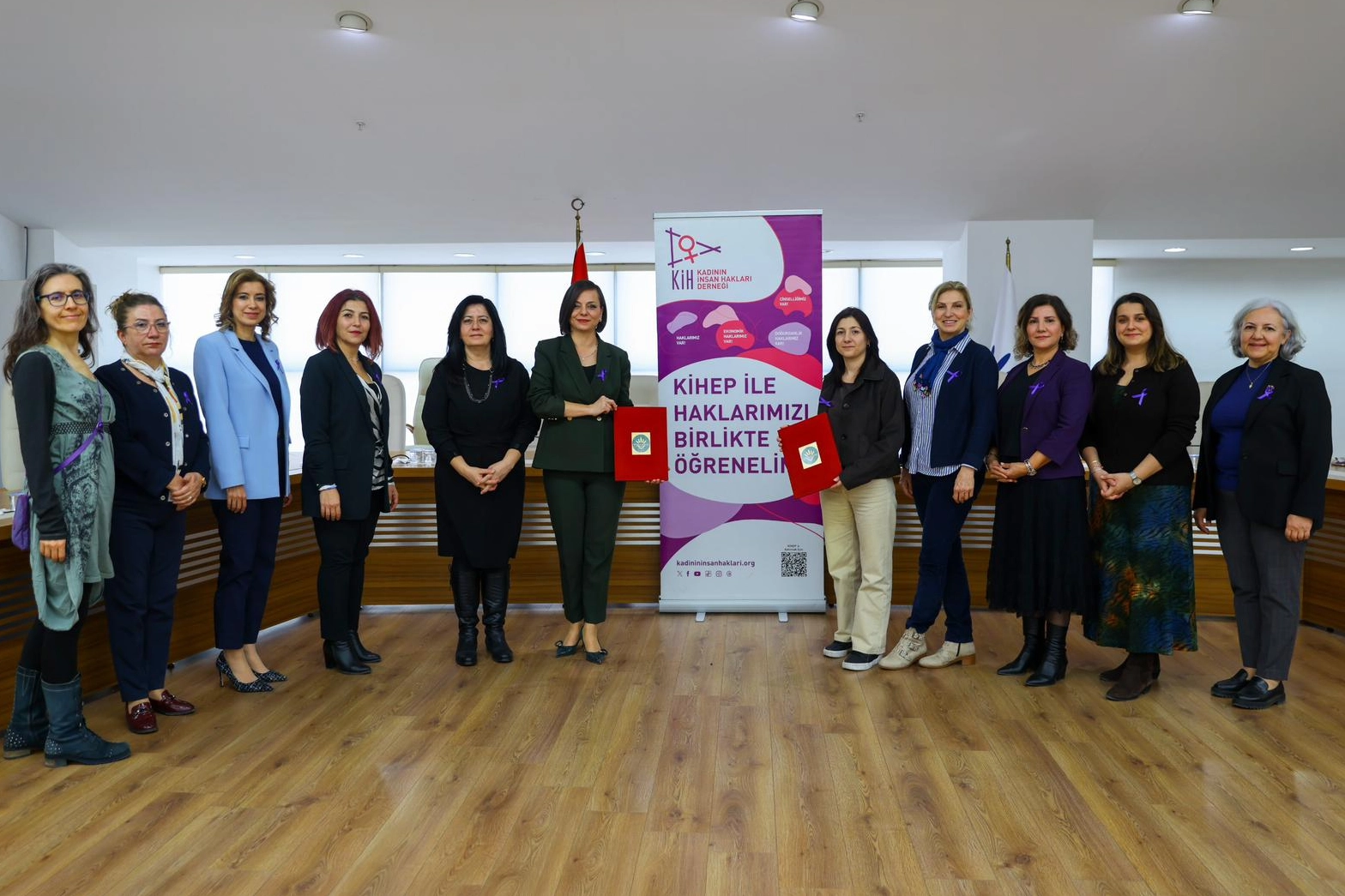 Karabağlar’da Kadın Gücü Eğitim Programı ile Yükselecek: Haklar ve Dayanışma Vurgusu