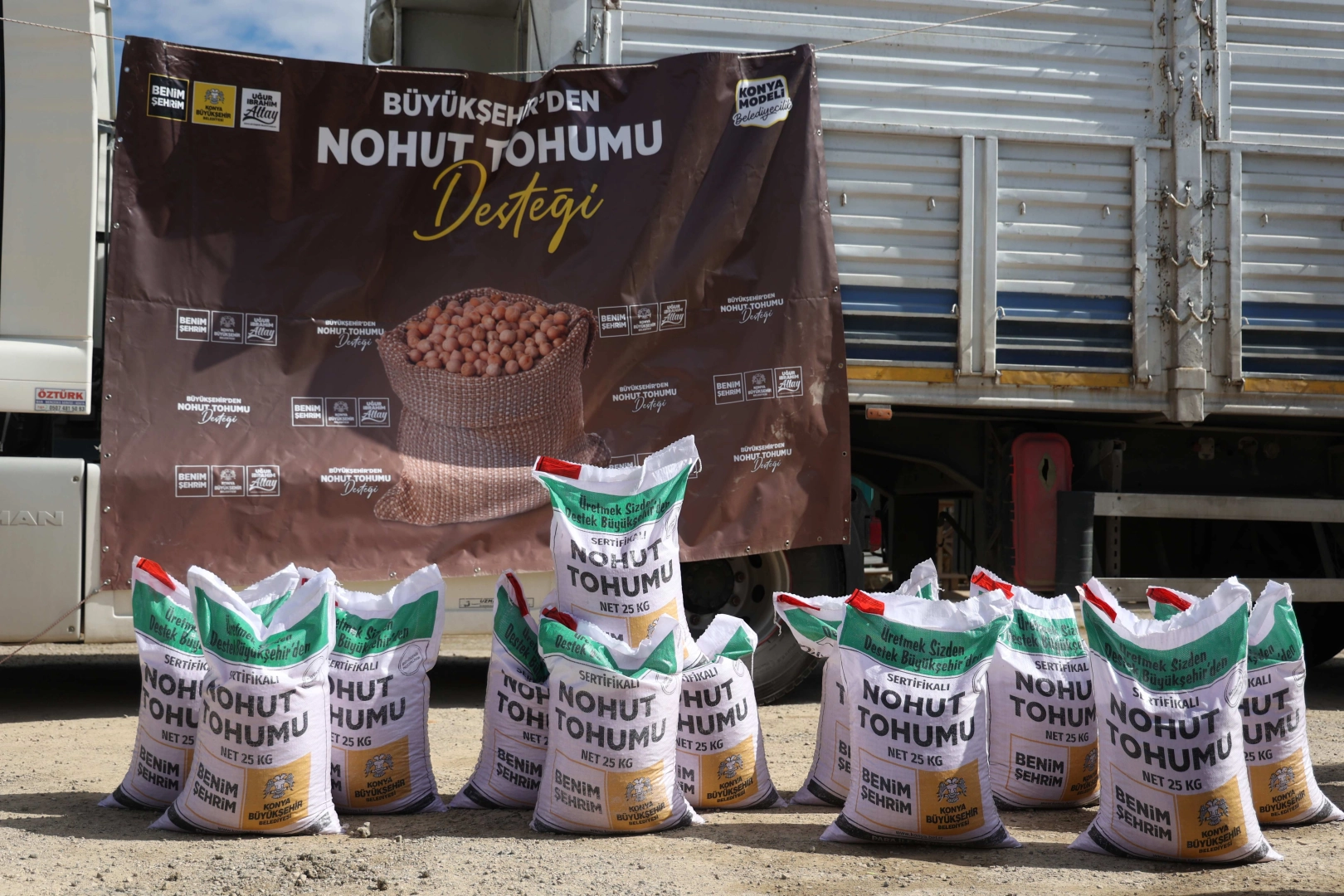 Konya’da Kuraklıkla Mücadele: Yüzde 50 Hibeli Nohut Tohumu Desteğiyle Su Tasarrufu Sağlanıyor